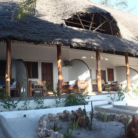 Sunset Beach Resort Watamu Exterior foto